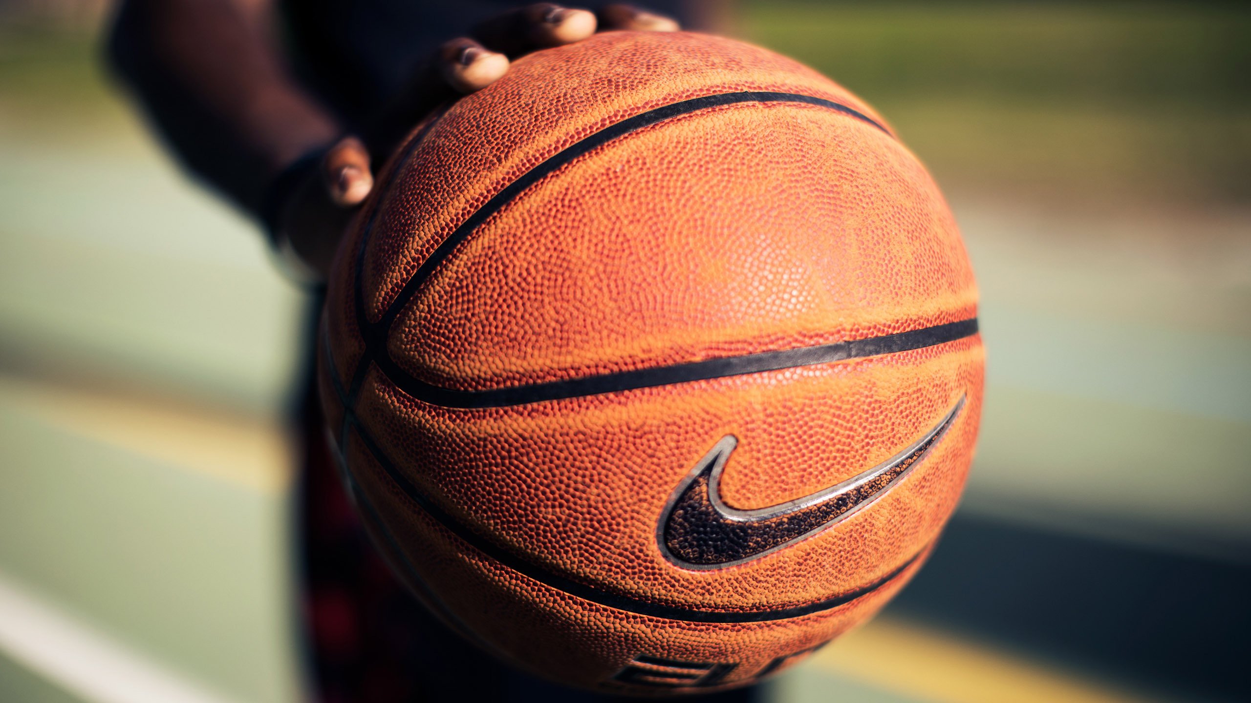 凯里·欧文新书畅销，谈NBA生活与信仰冲突，凯里欧文生活照