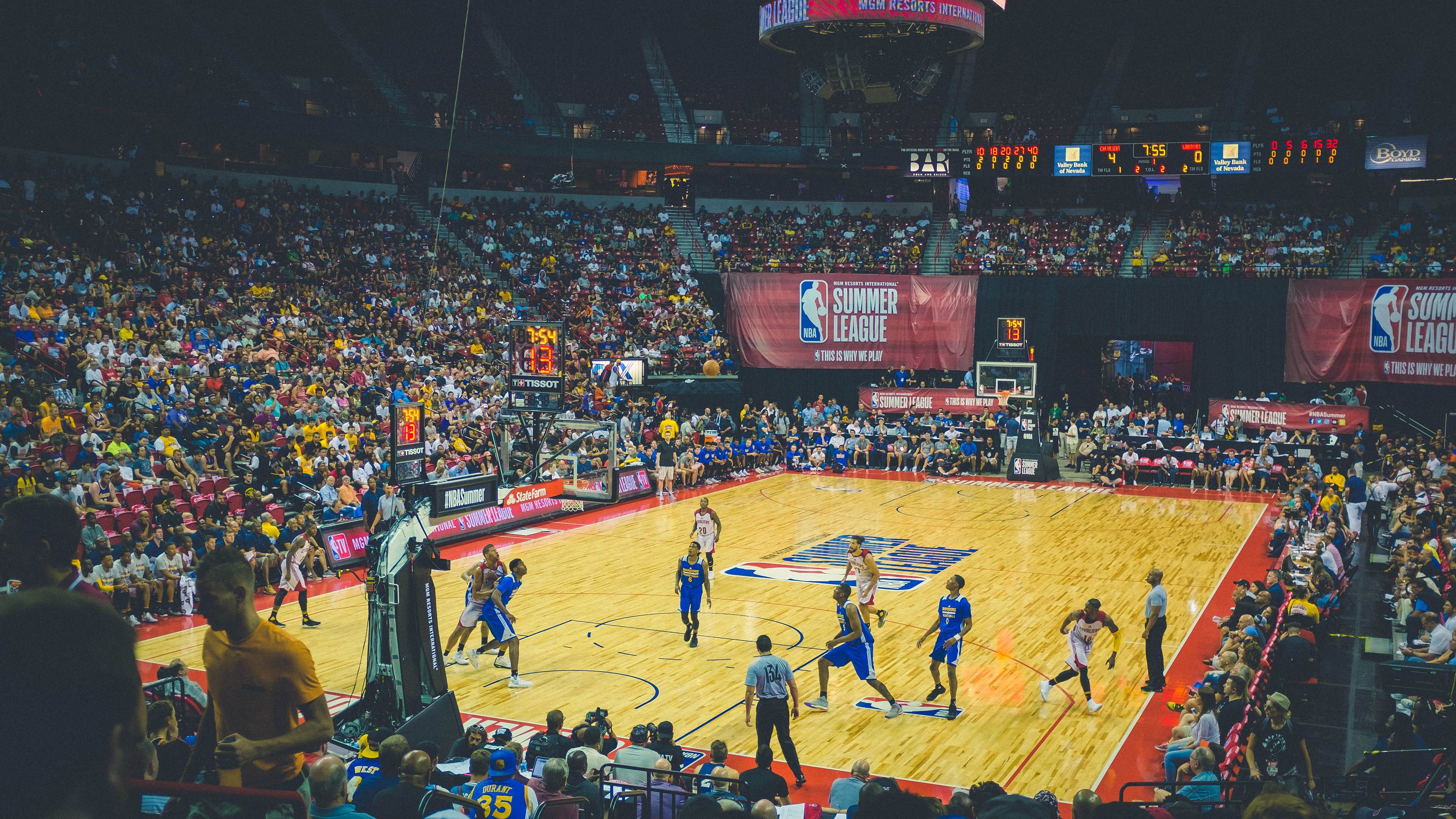 史上“炸裂”的扣篮大赛，谁才是真正的“飞人王”？，飞人扣篮视频